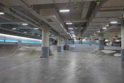 上海虹桥体育公园地球滑板馆